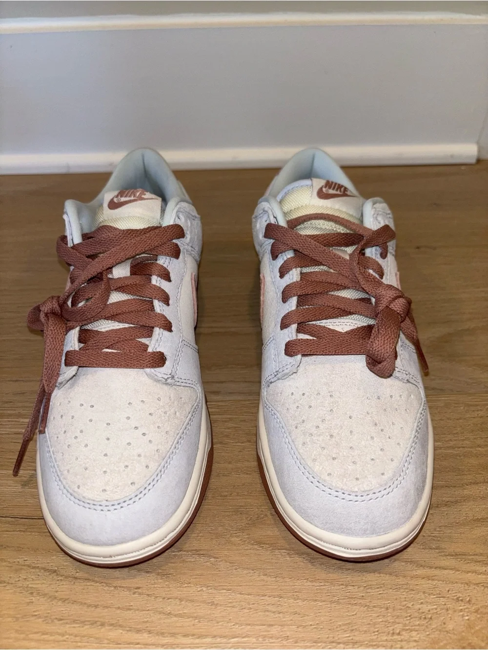 Nike low top